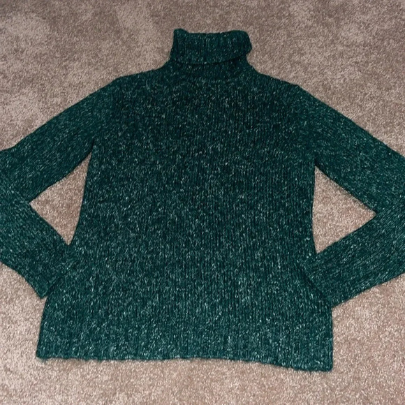 L.L. Bean Sweaters - L.L. Bean Women’s Wool Blend Turtleneck Sweater - Size Small.  FF